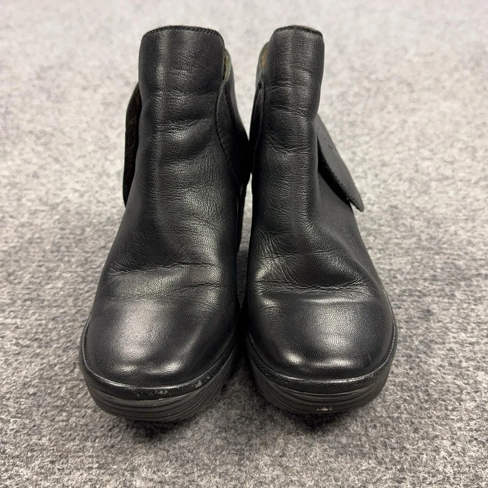 FLY London Boots Womens Size 7.5 Black Leather Wedge Ankle Booties P500046008